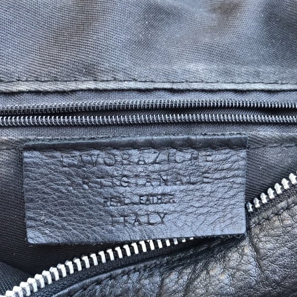 LAVORAZIONE Artigianale Italian Leather Crossbody Motorcycle Purse Fringe Zipper - Picture 6 of 13